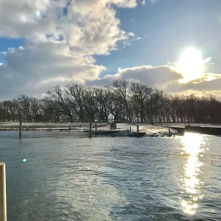 Strandnahe Ruegen Daire *